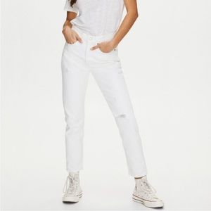 White levi 501 high rise skinny jeans